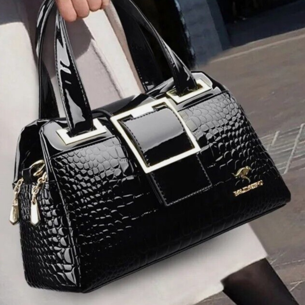 Balidaishurdo Aussi bag. Embossed crock print, gold Hardware BAL001 41-H3d